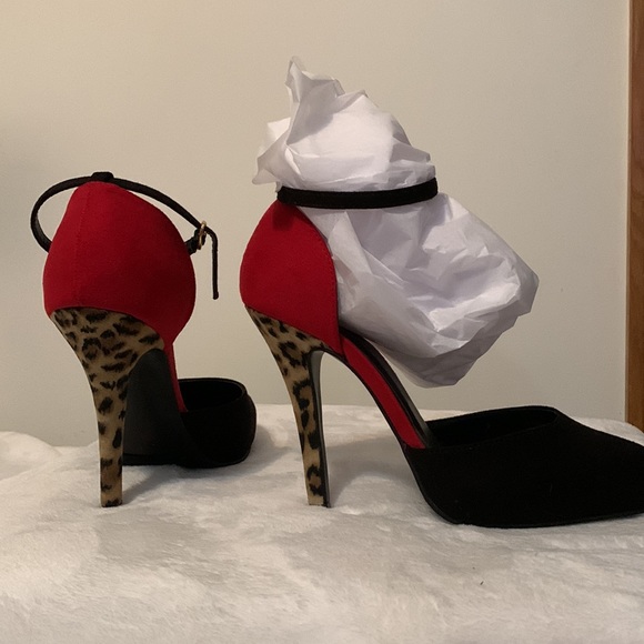 NWOT CALL IT SPRING ankle-strap heels, size 6.5. Suede w/leopard heel. - Picture 3 of 6